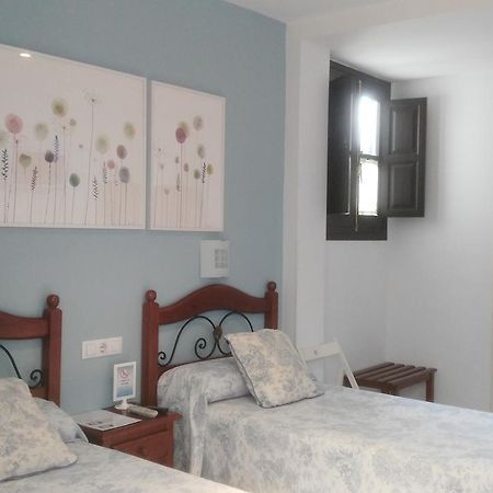 Hostal Azahar Kordoba Bagian luar foto
