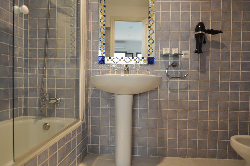 Hostal Azahar Kordoba Bagian luar foto