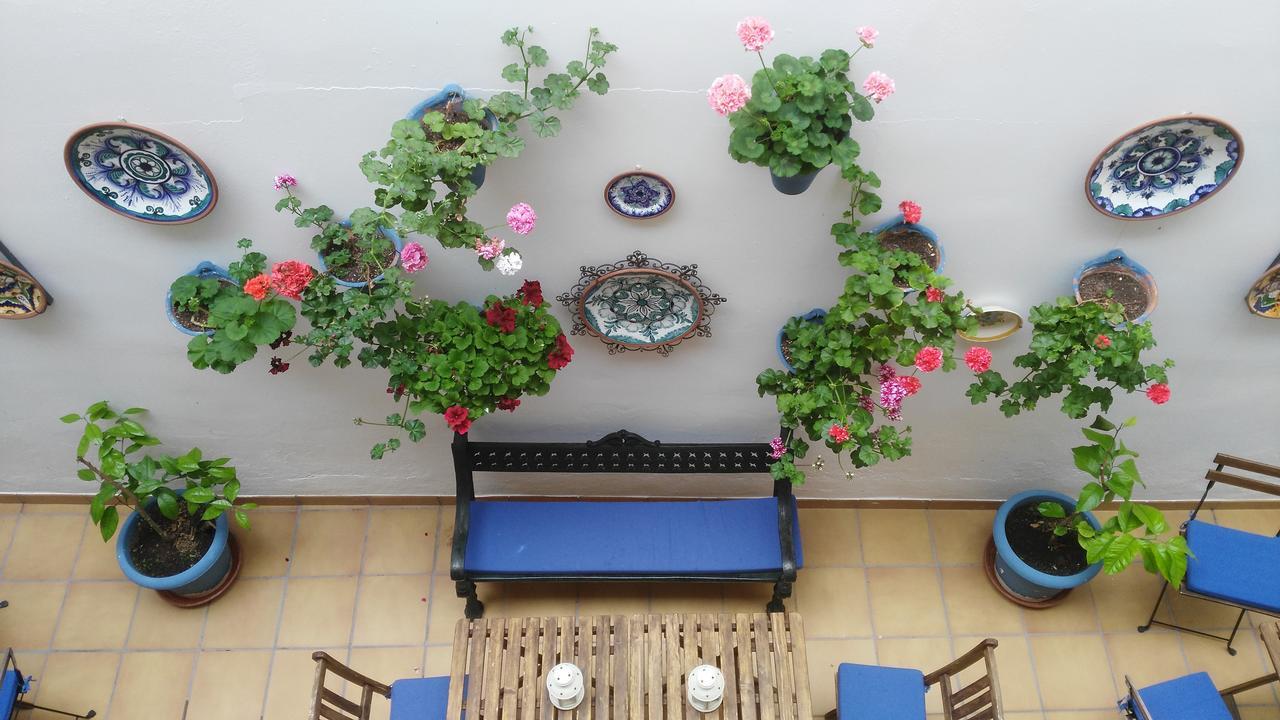 Hostal Azahar Kordoba Bagian luar foto