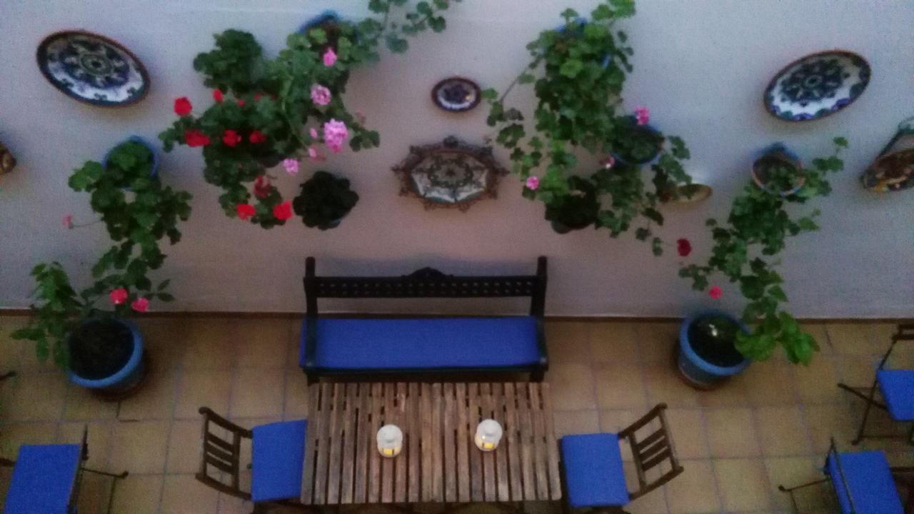 Hostal Azahar Kordoba Bagian luar foto