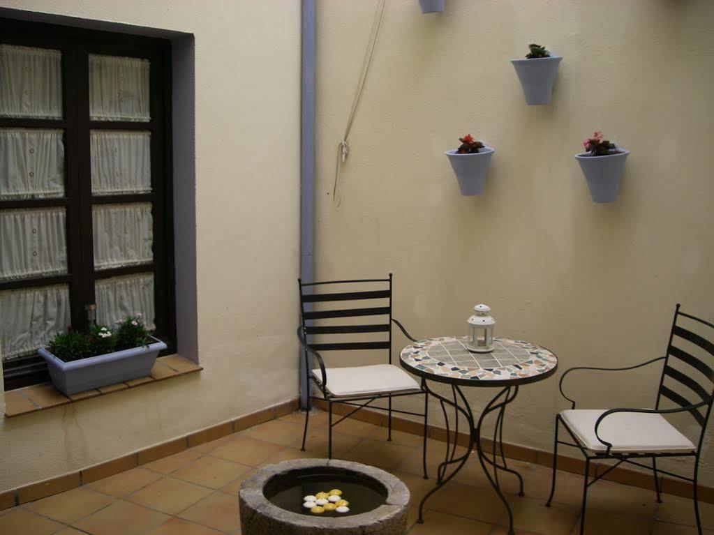 Hostal Azahar Kordoba Bagian luar foto